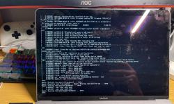 Featured image of post 受夠了 MacOS，我給 Macbook 裝上了 Linux