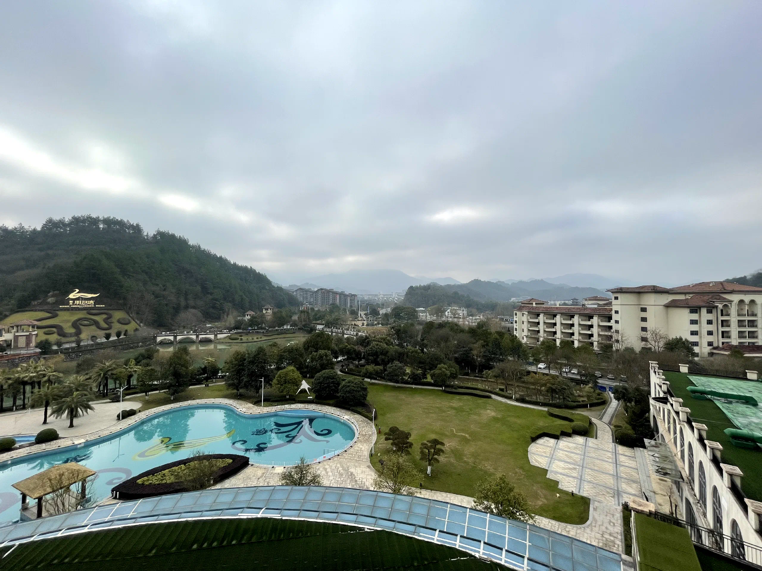 窗外景色也還可以